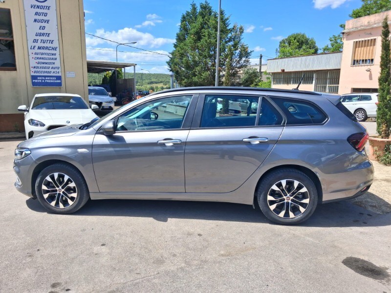 FIAT Tipo (2015-->) Tipo 1.3 Mjt S&S SW City Life