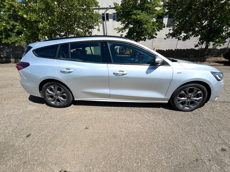 FORD Focus 4ª serie Focus 1.0 EcoBoost Hybrid 125CV Powershift SW ST-Line Design