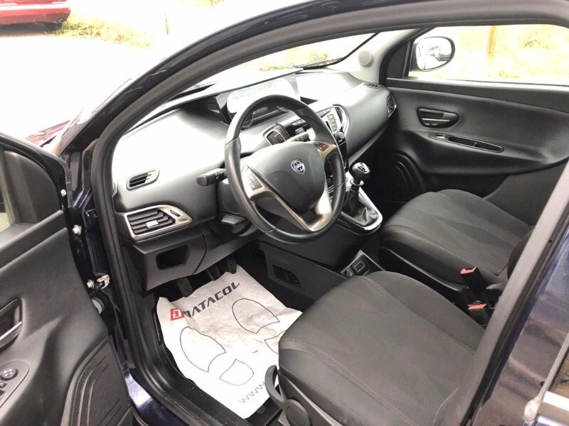 LANCIA Ypsilon 3ª serie Ypsilon 1.2 69 CV 5 porte Gold