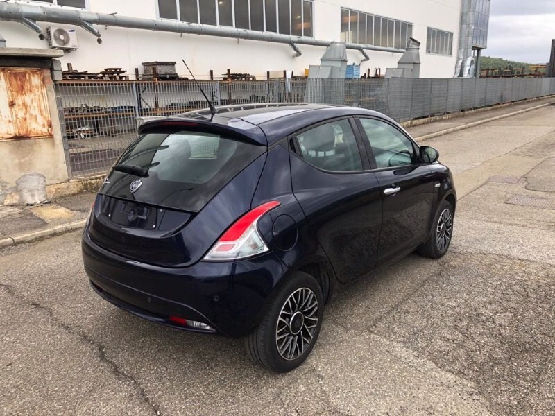 LANCIA Ypsilon 3ª serie Ypsilon 1.2 69 CV 5 porte Gold
