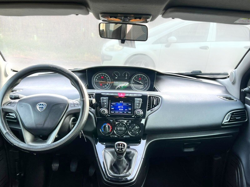 LANCIA Ypsilon 3ª serie Ypsilon 1.2 69 CV 5 porte GPL Ecochic Gold