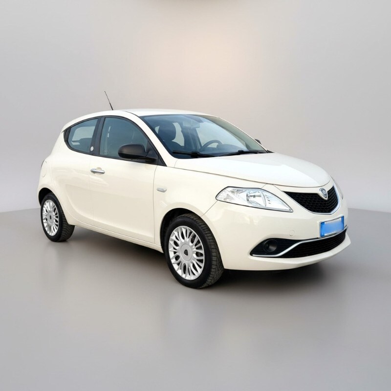gualdani_di_giulio_gualdani_e_c_lancia_ypsilon_3a_serie_benzinagpl_6a16f7cff269d.jpg
