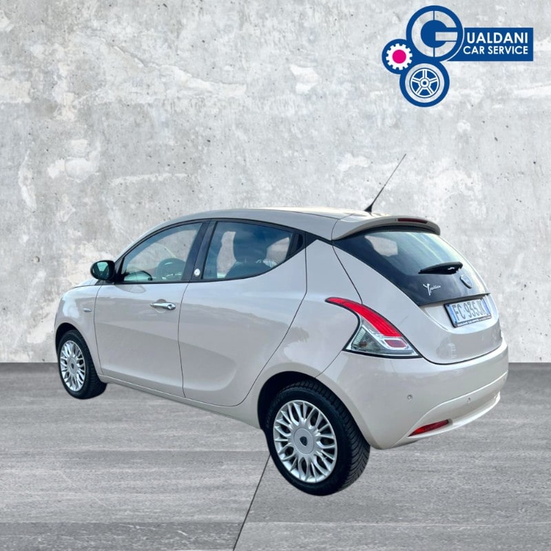 LANCIA Ypsilon 3ª serie Ypsilon 1.2 69 CV 5 porte GPL Ecochic Gold