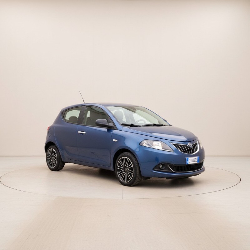 gualdani_di_giulio_gualdani_e_c_lancia_ypsilon_3a_serie_ibrida_6a184be8b0a83.jpg
