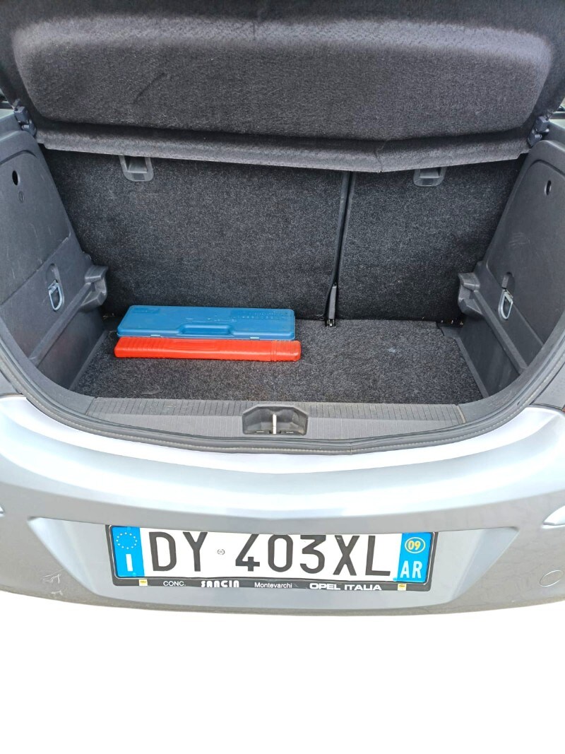 OPEL Corsa 4ª serie Corsa 1.2 5 porte Club