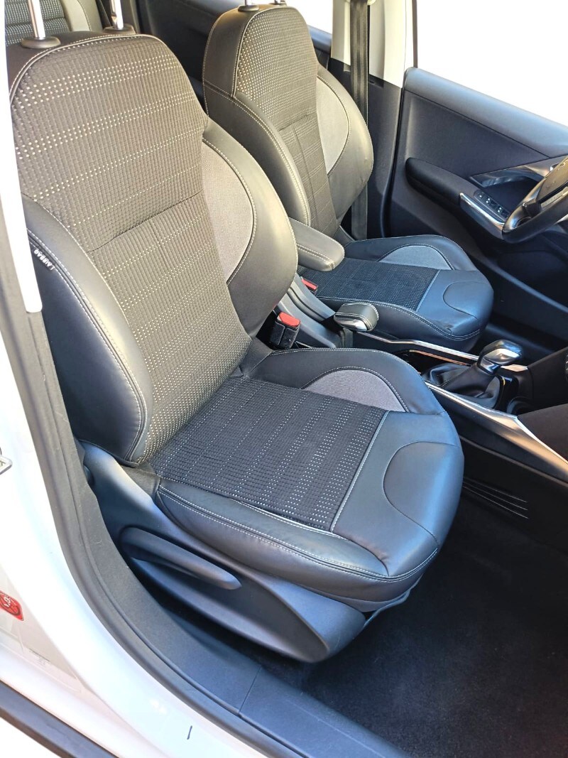 PEUGEOT 2008 1° serie 1.6 e-HDi 92 CV Stop&Start Allure