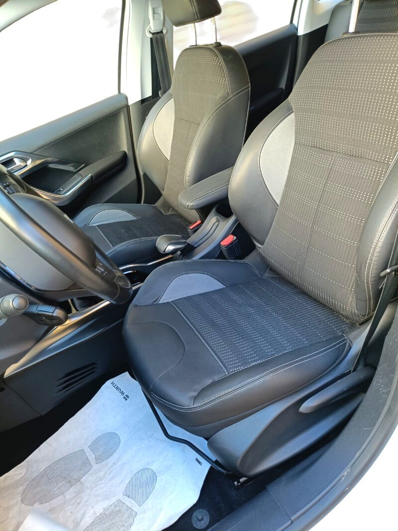 PEUGEOT 2008 1° serie 1.6 e-HDi 92 CV Stop&Start Allure