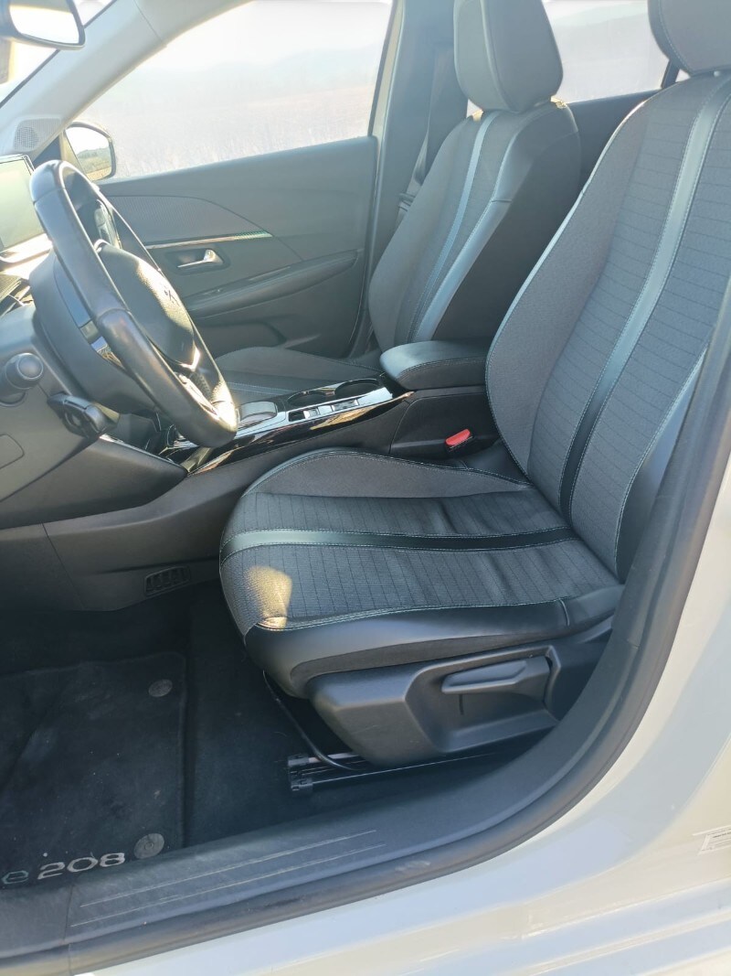 PEUGEOT 208 2ª serie 208 motore elettrico 136 CV 5 porte Allure